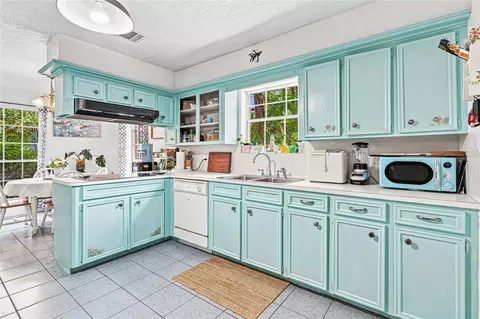 Kitchen - 17607 Cassina Dr, Spring, TX 77388 photo 2 of 4