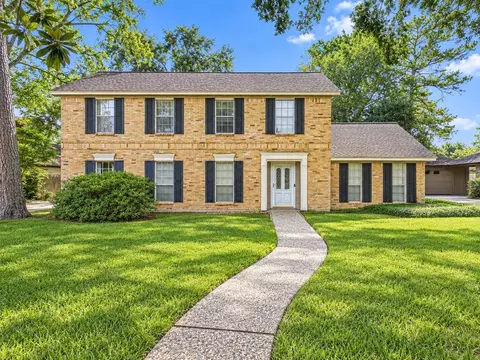 Exterior - 17607 Cassina Dr, Spring, TX 77388 photo 3 of 10