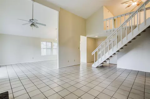 12935 Knotty Glen Ln, Houston, TX 77072
