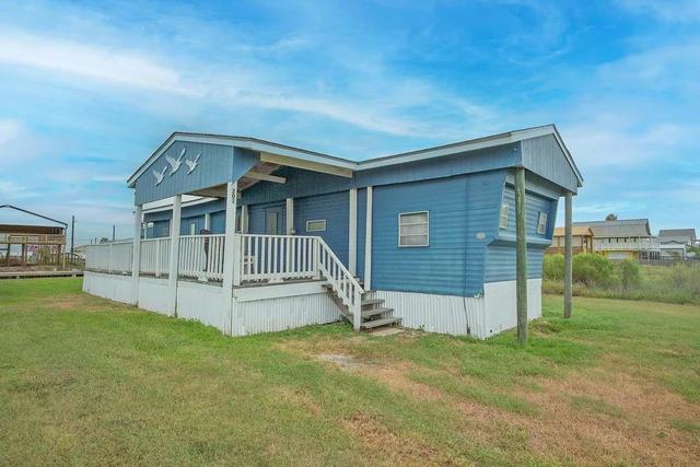 201 Neptune, Sargent, TX 77414