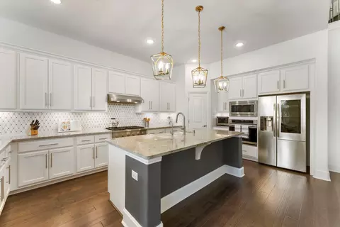 Kitchen - 1038 Bat Hawk Ct, Conroe, TX 77385 photo 2 of 4