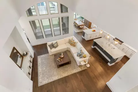 Entry Way - 1038 Bat Hawk Ct, Conroe, TX 77385 photo 4 of 7