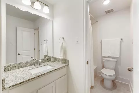 Bath - 1038 Bat Hawk Ct, Conroe, TX 77385 photo 4 of 4