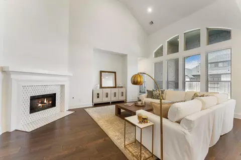 Living - 1038 Bat Hawk Ct, Conroe, TX 77385 photo 1 of 1