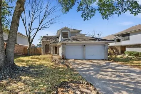 9318 Spindlewood Dr, Houston, TX 77083