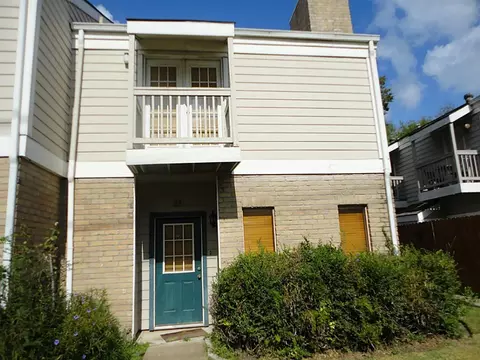 11710 Southlake Dr #22, Houston, TX 77077