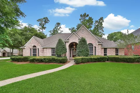 2601 Woods Estates Dr, Conroe, TX 77304