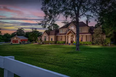 1542 Perfection Dr, Montgomery, TX 77316