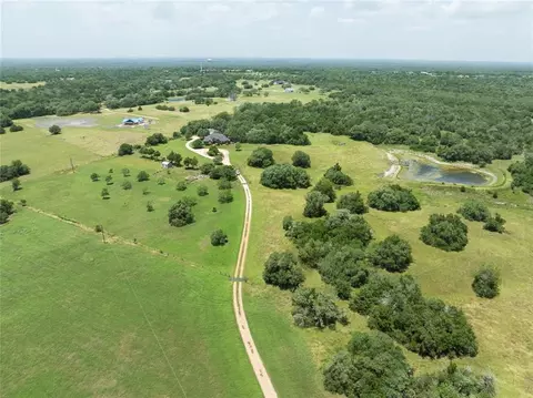 900 Schulze Rd, Schulenburg, TX 78956