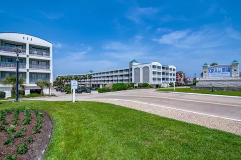 6102 Seawall Blvd, Galveston, TX 77551