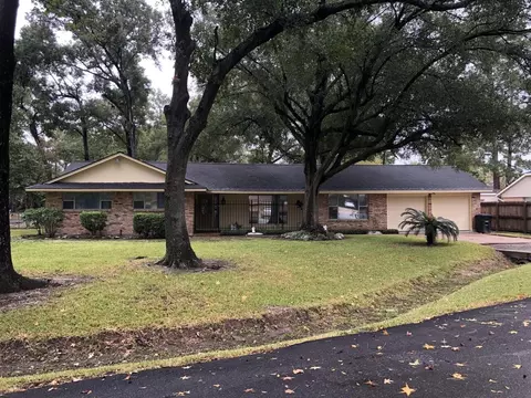 12738 Eastbrook Dr, Houston, TX 77013