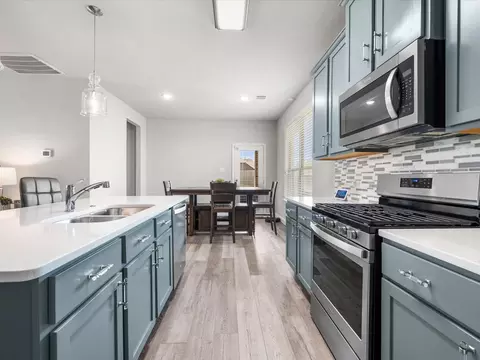 Kitchen - 7123 Poppyseed Trl, Spring, TX 77379 photo 2 of 3