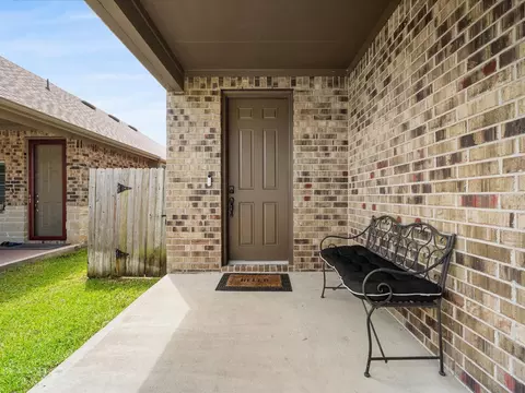 Exterior - 7123 Poppyseed Trl, Spring, TX 77379 photo 5 of 7