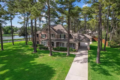 17342 Hill Lakes Ct, Cypress, TX 77429