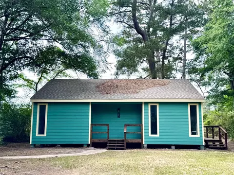 83 Westlake Rd, Trinity, TX 75862