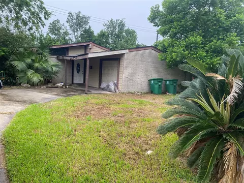 2635 Knotty Oaks Trl, Houston, TX 77045