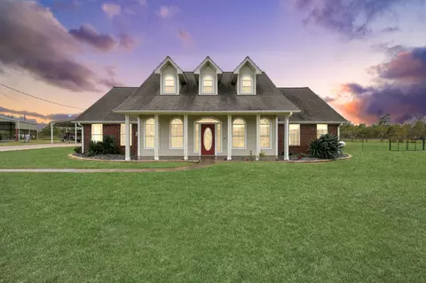 8114 Beach Haven Dr, Baytown, TX 77523