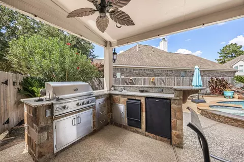 Kitchen - 20606 Cypress Tree Ln, Spring, TX 77388 photo 4 of 4