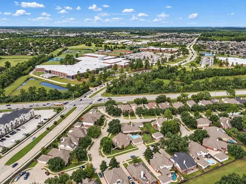 View/Area - 20606 Cypress Tree Ln, Spring, TX 77388 photo 5 of 5