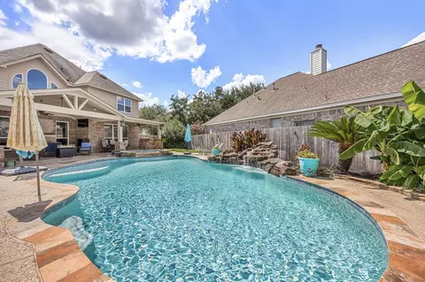 Exterior - 20606 Cypress Tree Ln, Spring, TX 77388 photo 2 of 6