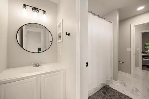 Bath - 20606 Cypress Tree Ln, Spring, TX 77388 photo 4 of 4