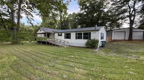 13283 Main St, Chester, TX 75936
