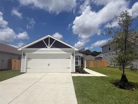 10402 Red Cardinal Dr, Cleveland, TX 77328