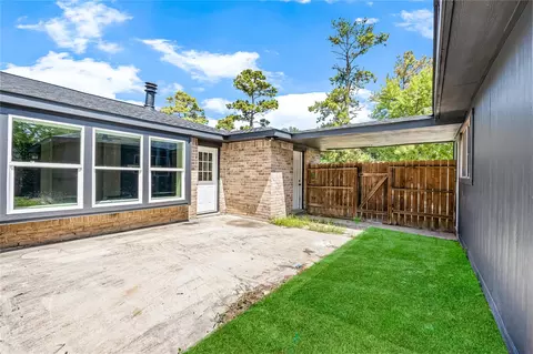 Exterior - 4534 Rosegate Dr, Spring, TX 77373 photo 4 of 6