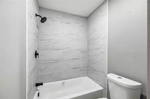 Bath - 4534 Rosegate Dr, Spring, TX 77373 photo 2 of 4