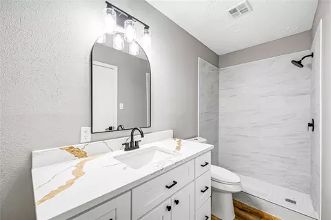 Bath - 4534 Rosegate Dr, Spring, TX 77373 photo 4 of 4