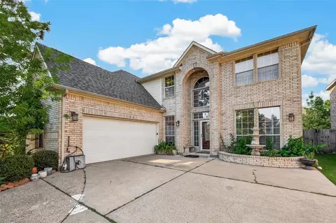 922 Allisa St, Stafford, TX 77477