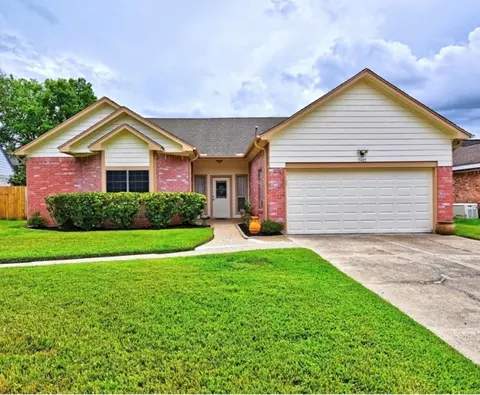 7407 Creekfield Dr, Spring, TX 77379