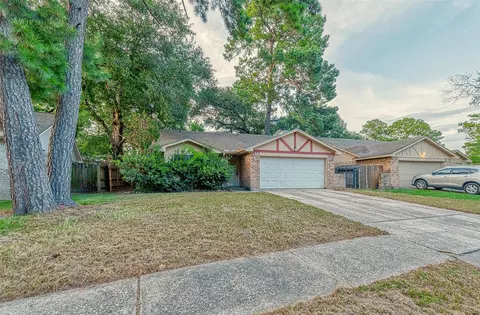 7035 Foxfield Ln, Humble, TX 77338