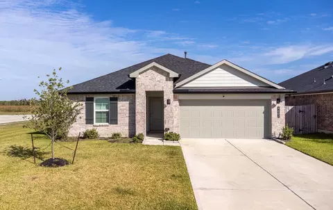 9602 Wall St, Texas City, TX 77591