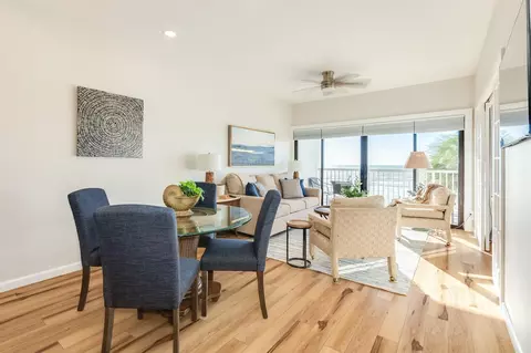 7700 Seawall Blvd #302, Galveston, TX 77551