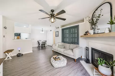 2121 Hepburn St #612, Houston, TX 77054