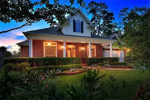 15 Carmeline, The Woodlands, TX 77382