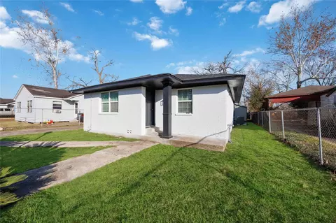8115 Betty Boop St, Houston, TX 77028