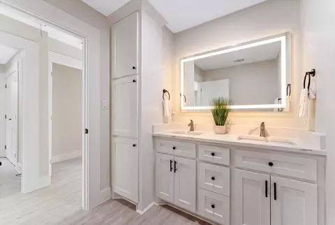 Bath - 25107 Broughton St, Spring, TX 77373 photo 2 of 5