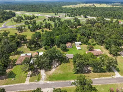 21 Wood Lodge Dr, Huntsville, TX 77320