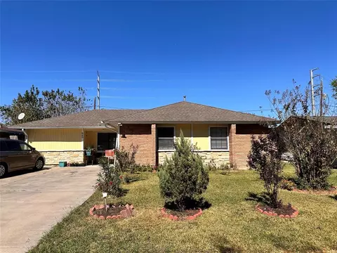 823 Marleen St, Houston, TX 77034