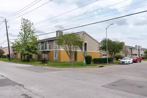 12658 Ashford Meadow Dr #2, Houston, TX 77082