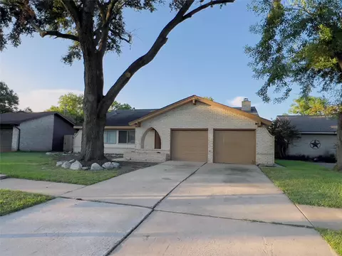 9614 Ravensworth Dr, Houston, TX 77031