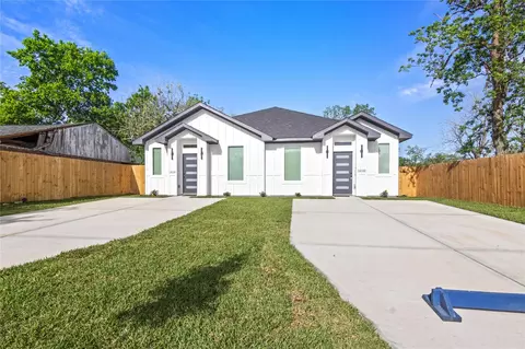 13818 White Heather Dr, Houston, TX 77045