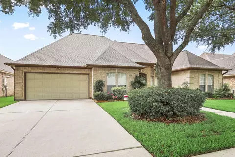 5122 Tidewater Ct, Pasadena, TX 77505