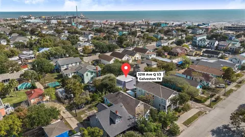 3218 Avenue Q 12, Galveston, TX 77550