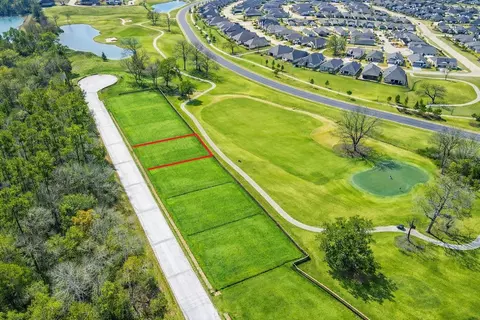 9863 Northfields Fall Cir, Willis, TX 77318 photo 2