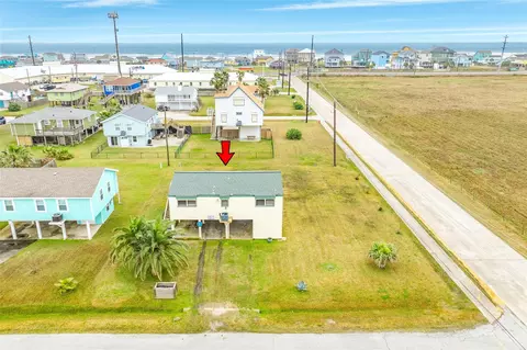 16725 Captain Bligh Rd, Jamaica Beach, TX 77554