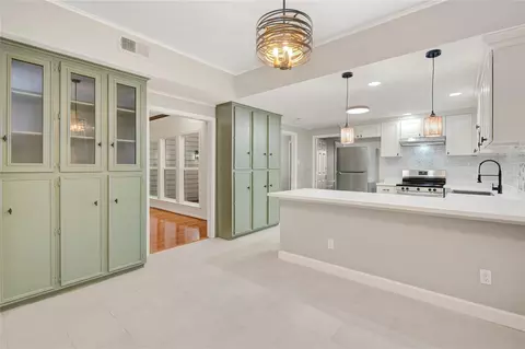 4127 Meyerwood Dr, Houston, TX 77025