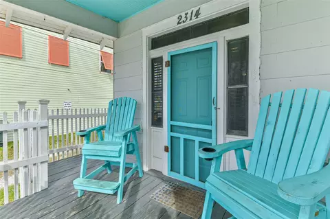 2314 31st St, Galveston, TX 77550
